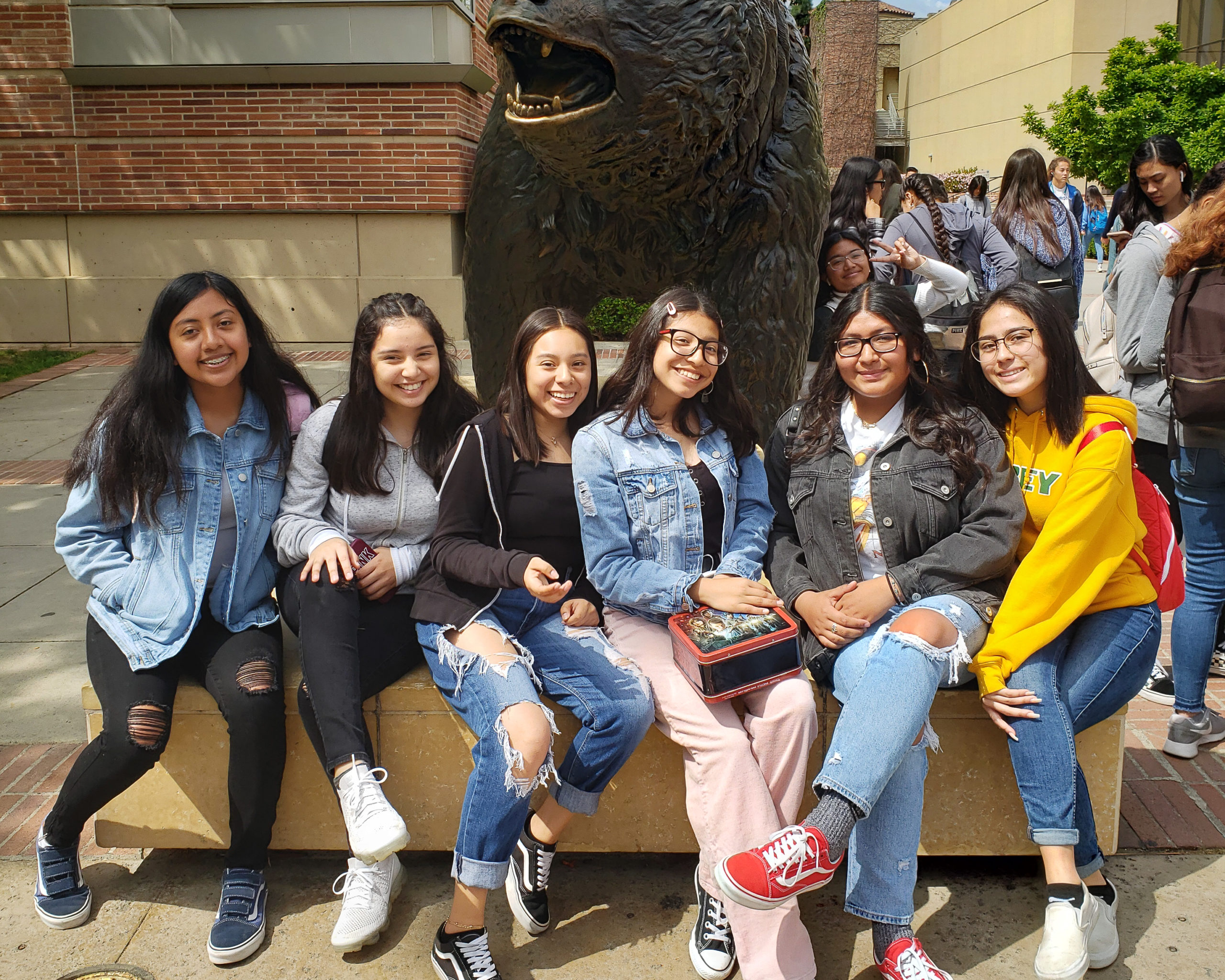 Students in front of UCLA Bear